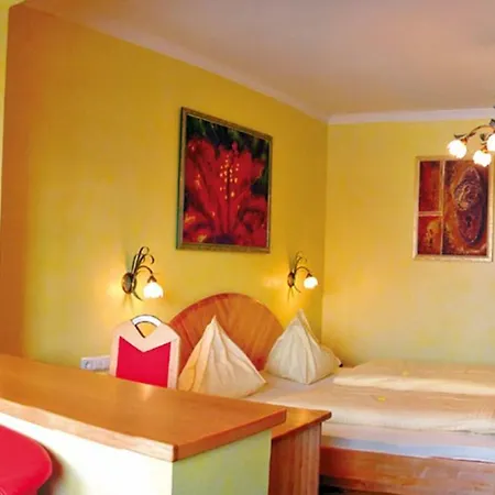 Ginas 4* Villach